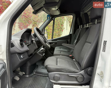 Белый Мерседес Sprinter, объемом двигателя 2 л и пробегом 240 тыс. км за 25999 $, фото 35 на Automoto.ua