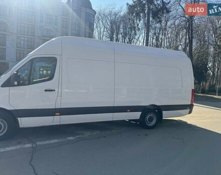 Белый Мерседес Sprinter, объемом двигателя 2.99 л и пробегом 292 тыс. км за 60258 $, фото 9 на Automoto.ua