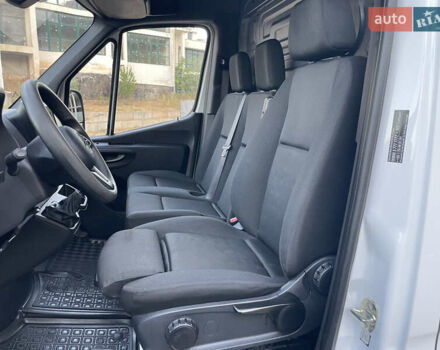 Белый Мерседес Sprinter, объемом двигателя 2 л и пробегом 195 тыс. км за 26900 $, фото 38 на Automoto.ua