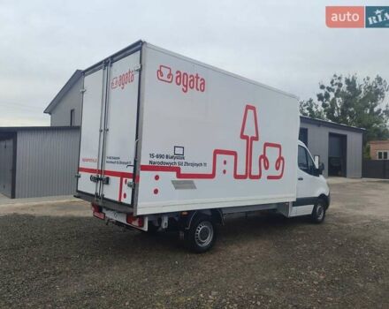Белый Мерседес Sprinter, объемом двигателя 2.1 л и пробегом 245 тыс. км за 24700 $, фото 5 на Automoto.ua