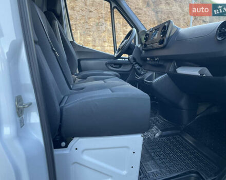 Белый Мерседес Sprinter, объемом двигателя 2.2 л и пробегом 298 тыс. км за 25600 $, фото 59 на Automoto.ua