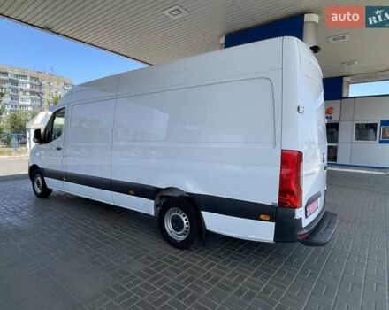 Белый Мерседес Sprinter, объемом двигателя 2.2 л и пробегом 358 тыс. км за 27500 $, фото 12 на Automoto.ua