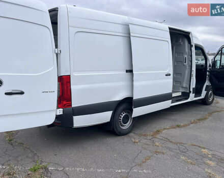 Белый Мерседес Sprinter, объемом двигателя 2.99 л и пробегом 24 тыс. км за 39000 $, фото 4 на Automoto.ua