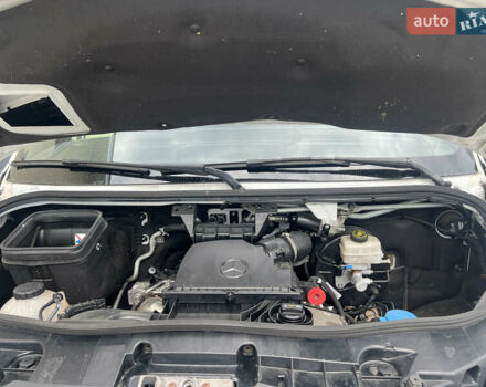 Белый Мерседес Sprinter, объемом двигателя 2 л и пробегом 246 тыс. км за 26650 $, фото 40 на Automoto.ua