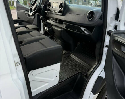 Белый Мерседес Sprinter, объемом двигателя 2.2 л и пробегом 208 тыс. км за 26999 $, фото 74 на Automoto.ua
