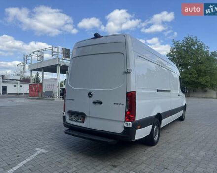 Белый Мерседес Sprinter, объемом двигателя 2.14 л и пробегом 309 тыс. км за 31500 $, фото 4 на Automoto.ua