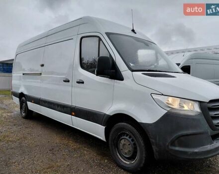 Белый Мерседес Sprinter, объемом двигателя 0 л и пробегом 207 тыс. км за 22600 $, фото 3 на Automoto.ua