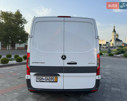 Білий Мерседес Sprinter, об'ємом двигуна 2.14 л та пробігом 332 тис. км за 21863 $, фото 13 на Automoto.ua