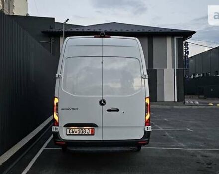 Белый Мерседес Sprinter, объемом двигателя 2.2 л и пробегом 490 тыс. км за 25990 $, фото 4 на Automoto.ua