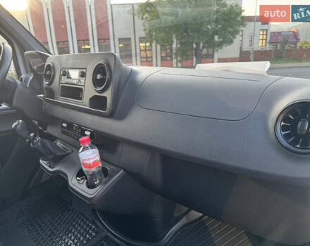 Білий Мерседес Sprinter, об'ємом двигуна 2.14 л та пробігом 332 тис. км за 21863 $, фото 31 на Automoto.ua