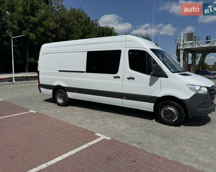Білий Мерседес Sprinter, об'ємом двигуна 2.99 л та пробігом 273 тис. км за 49396 $, фото 4 на Automoto.ua