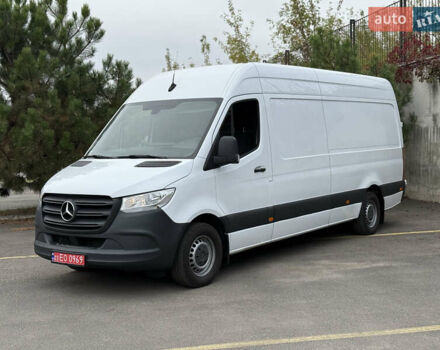 Белый Мерседес Sprinter, объемом двигателя 2 л и пробегом 240 тыс. км за 25999 $, фото 6 на Automoto.ua