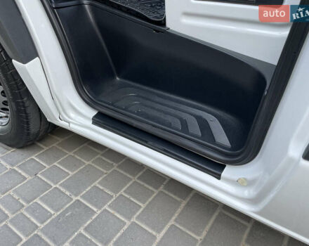 Белый Мерседес Sprinter, объемом двигателя 2.2 л и пробегом 298 тыс. км за 25600 $, фото 35 на Automoto.ua