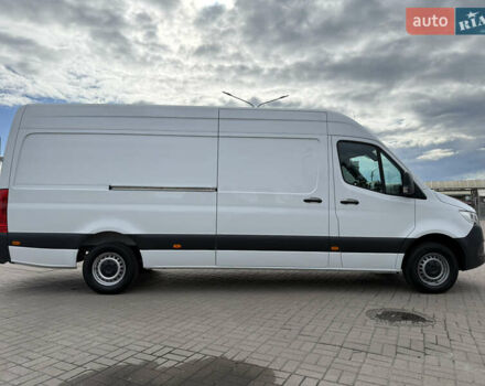 Белый Мерседес Sprinter, объемом двигателя 2.2 л и пробегом 208 тыс. км за 26999 $, фото 26 на Automoto.ua