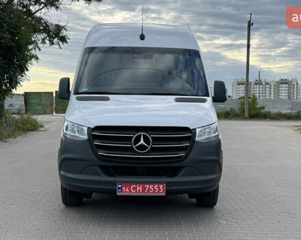 Белый Мерседес Sprinter, объемом двигателя 0 л и пробегом 241 тыс. км за 24900 $, фото 1 на Automoto.ua