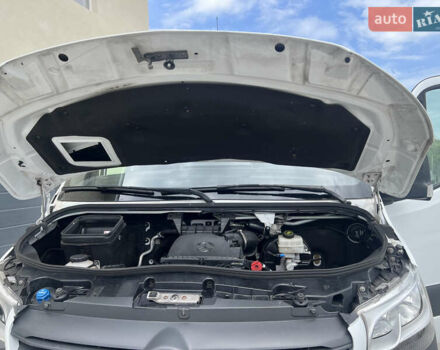 Белый Мерседес Sprinter, объемом двигателя 2 л и пробегом 246 тыс. км за 26650 $, фото 41 на Automoto.ua