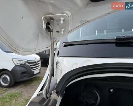 Белый Мерседес Sprinter, объемом двигателя 2 л и пробегом 311 тыс. км за 23900 $, фото 15 на Automoto.ua