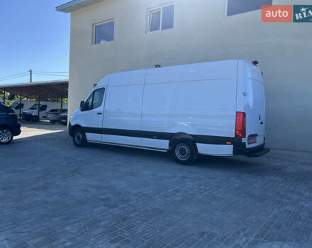 Белый Мерседес Sprinter, объемом двигателя 2 л и пробегом 246 тыс. км за 27550 $, фото 4 на Automoto.ua