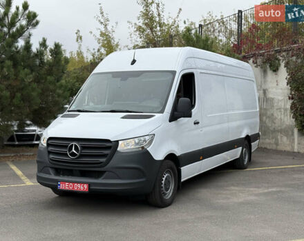 Белый Мерседес Sprinter, объемом двигателя 2 л и пробегом 240 тыс. км за 25999 $, фото 5 на Automoto.ua
