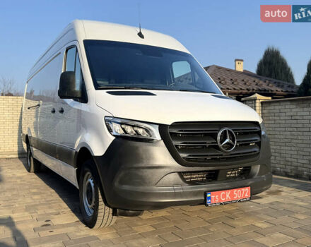 Белый Мерседес Sprinter, объемом двигателя 3 л и пробегом 222 тыс. км за 40300 $, фото 2 на Automoto.ua