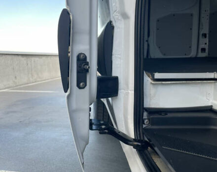 Белый Мерседес Sprinter, объемом двигателя 2.2 л и пробегом 288 тыс. км за 24900 $, фото 48 на Automoto.ua