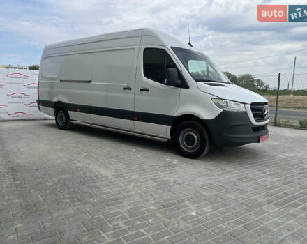 Белый Мерседес Sprinter, объемом двигателя 2 л и пробегом 246 тыс. км за 26650 $, фото 4 на Automoto.ua