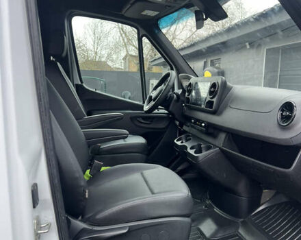 Белый Мерседес Sprinter, объемом двигателя 3 л и пробегом 105 тыс. км за 32999 $, фото 15 на Automoto.ua