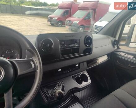 Белый Мерседес Sprinter, объемом двигателя 2.1 л и пробегом 245 тыс. км за 24700 $, фото 20 на Automoto.ua