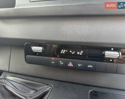 Білий Мерседес Sprinter, об'ємом двигуна 2.14 л та пробігом 332 тис. км за 21863 $, фото 32 на Automoto.ua
