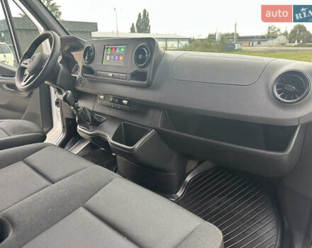 Мерседес Sprinter 2021 у Ковель на Automoto.ua Білий Мерседес Sprinter, об'ємом двигуна 1.95 л та пробігом 305 тис. км за 25200 $, фото 34 на Automoto.ua