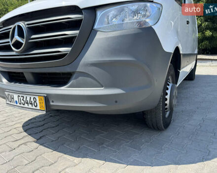 Белый Мерседес Sprinter, объемом двигателя 2.99 л и пробегом 273 тыс. км за 49898 $, фото 2 на Automoto.ua
