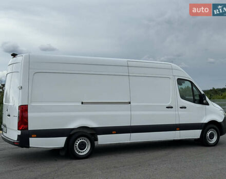 Белый Мерседес Sprinter, объемом двигателя 2.2 л и пробегом 299 тыс. км за 25900 $, фото 11 на Automoto.ua