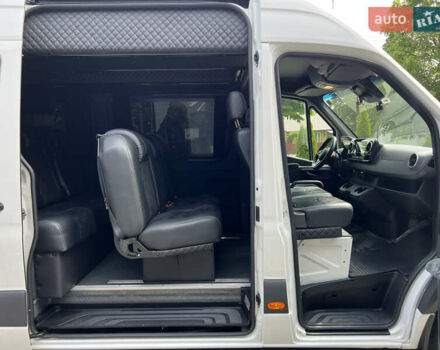 Белый Мерседес Sprinter, объемом двигателя 3 л и пробегом 121 тыс. км за 68715 $, фото 21 на Automoto.ua