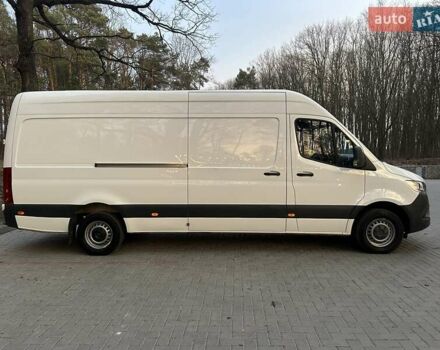 Белый Мерседес Sprinter, объемом двигателя 2 л и пробегом 244 тыс. км за 29300 $, фото 3 на Automoto.ua