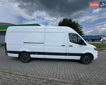 Белый Мерседес Sprinter, объемом двигателя 2.99 л и пробегом 20 тыс. км за 58000 $, фото 8 на Automoto.ua