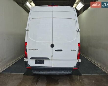 Белый Мерседес Sprinter, объемом двигателя 3 л и пробегом 1 тыс. км за 25999 $, фото 6 на Automoto.ua