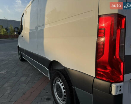 Білий Мерседес Sprinter, об'ємом двигуна 2.14 л та пробігом 332 тис. км за 21863 $, фото 11 на Automoto.ua