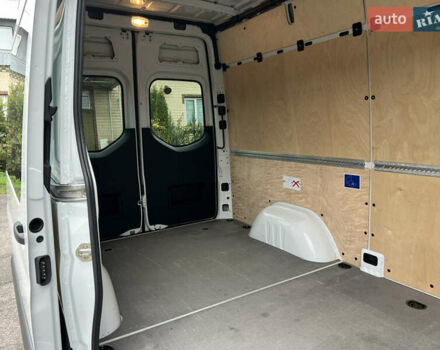 Белый Мерседес Sprinter, объемом двигателя 2 л и пробегом 237 тыс. км за 25499 $, фото 7 на Automoto.ua
