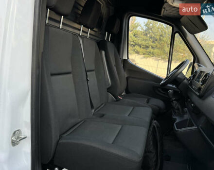 Белый Мерседес Sprinter, объемом двигателя 2 л и пробегом 111 тыс. км за 25999 $, фото 28 на Automoto.ua