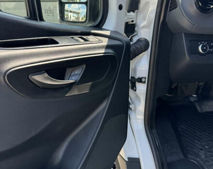 Білий Мерседес Sprinter, об'ємом двигуна 2.99 л та пробігом 273 тис. км за 49396 $, фото 20 на Automoto.ua