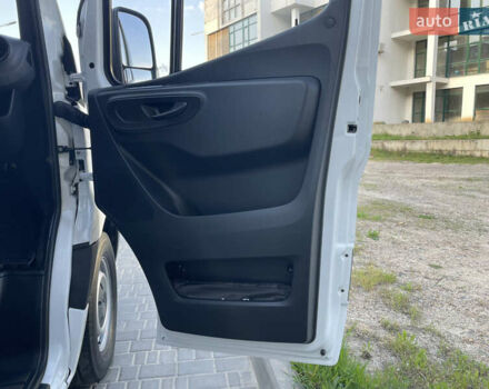 Белый Мерседес Sprinter, объемом двигателя 2.2 л и пробегом 298 тыс. км за 25600 $, фото 55 на Automoto.ua