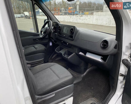 Белый Мерседес Sprinter, объемом двигателя 0 л и пробегом 287 тыс. км за 27900 $, фото 38 на Automoto.ua