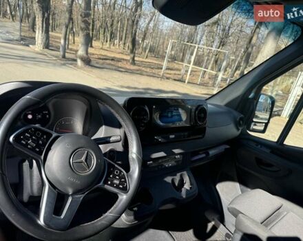 Белый Мерседес Sprinter, объемом двигателя 2.99 л и пробегом 292 тыс. км за 60258 $, фото 8 на Automoto.ua
