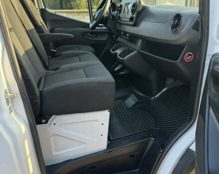 Белый Мерседес Sprinter, объемом двигателя 3 л и пробегом 222 тыс. км за 40300 $, фото 24 на Automoto.ua