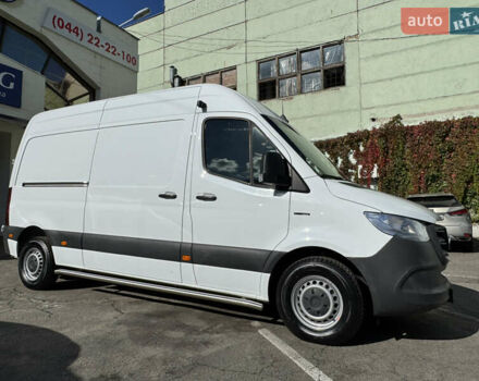 Белый Мерседес Sprinter, объемом двигателя 2 л и пробегом 70 тыс. км за 22400 $, фото 4 на Automoto.ua