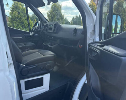 Білий Мерседес Sprinter, об'ємом двигуна 2.14 л та пробігом 390 тис. км за 32000 $, фото 6 на Automoto.ua