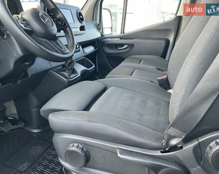 Белый Мерседес Sprinter, объемом двигателя 2.2 л и пробегом 288 тыс. км за 24900 $, фото 34 на Automoto.ua