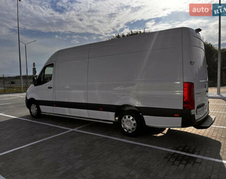 Белый Мерседес Sprinter, объемом двигателя 0 л и пробегом 356 тыс. км за 27800 $, фото 4 на Automoto.ua