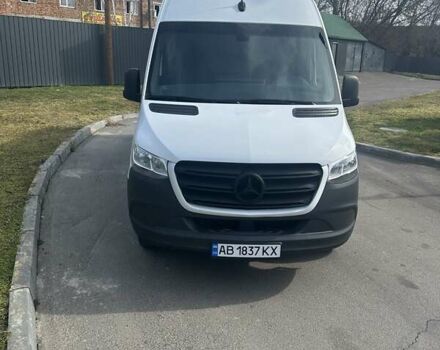Белый Мерседес Sprinter, объемом двигателя 1.95 л и пробегом 320 тыс. км за 28500 $, фото 2 на Automoto.ua