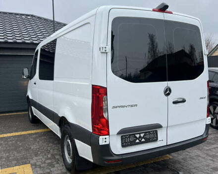 Белый Мерседес Sprinter, объемом двигателя 3 л и пробегом 105 тыс. км за 32999 $, фото 6 на Automoto.ua